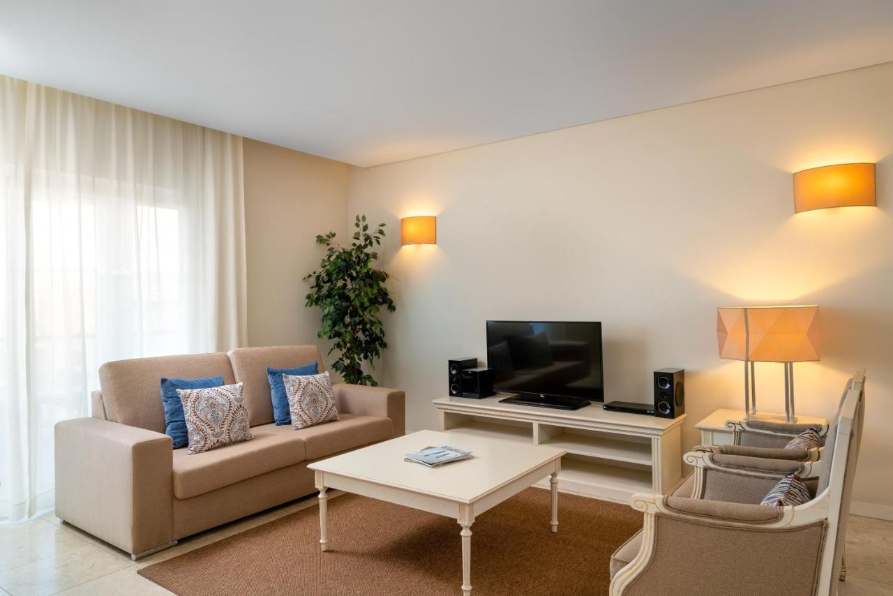 Monte Santo Resort Карвоейру Екстер'єр фото A living room