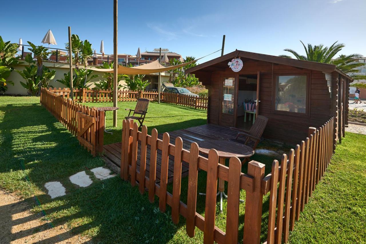 Monte Santo Resort Карвоейру Екстер'єр фото A garden shed in Spain